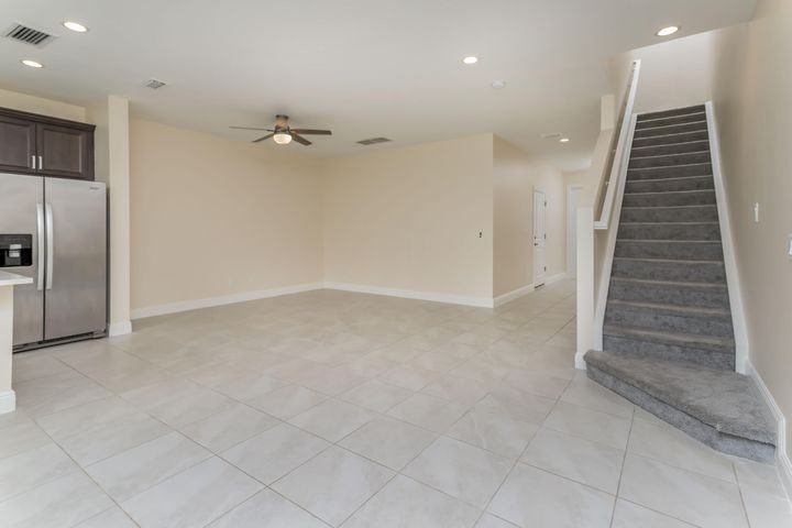 1857 Spoonbill Court - Photo 6 of 8