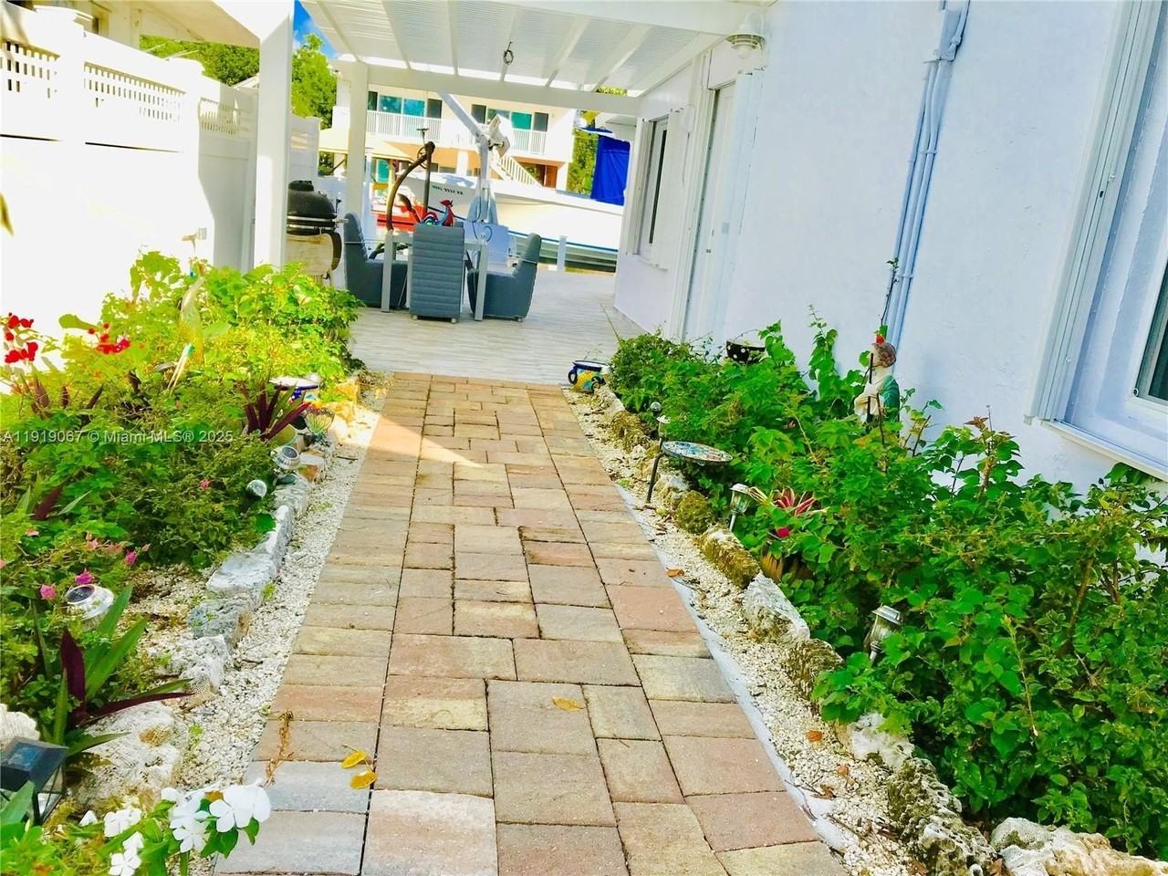 30 Jean Lafitte Drive - Photo 7 of 17