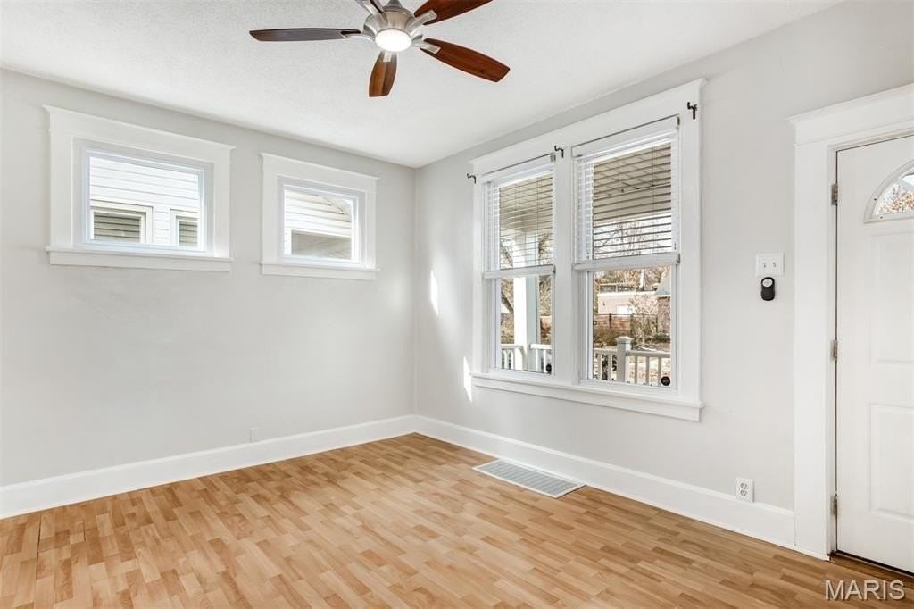 7716 Lovella Ave - Photo 7 of 30