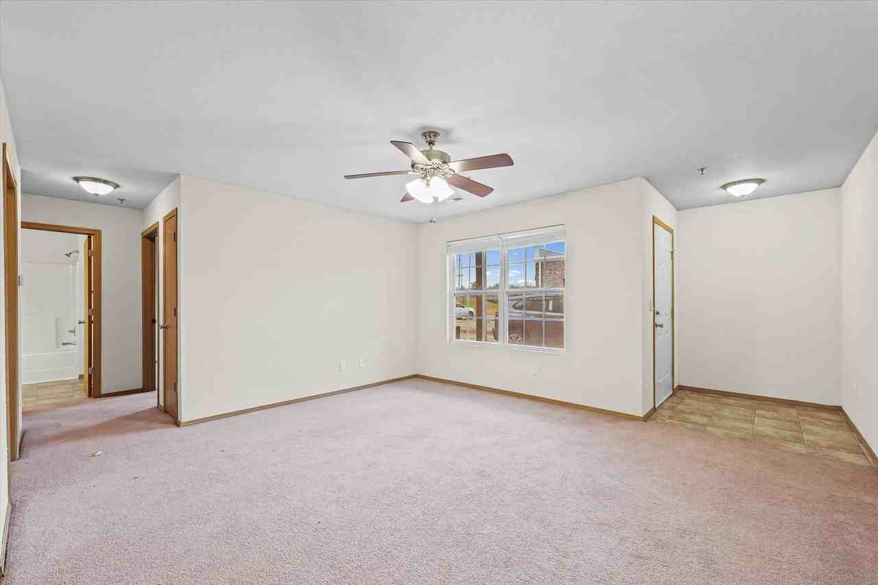 1718-1720 R.T. Dunn Drive - Photo 2 of 50