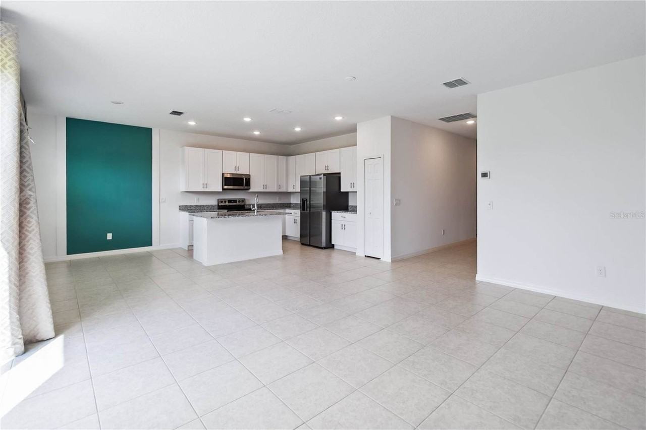 210 Tarpon Bay Boulevard - Photo 7 of 31