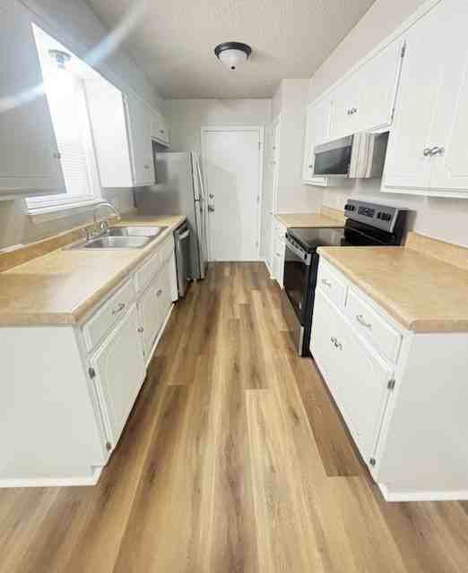 309 West Vandament Avenue - Photo 5 of 17