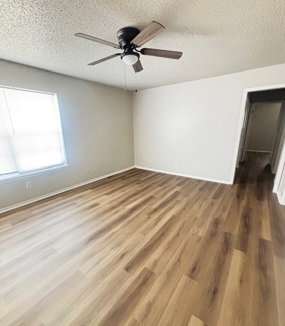 309 West Vandament Avenue - Photo 3 of 17