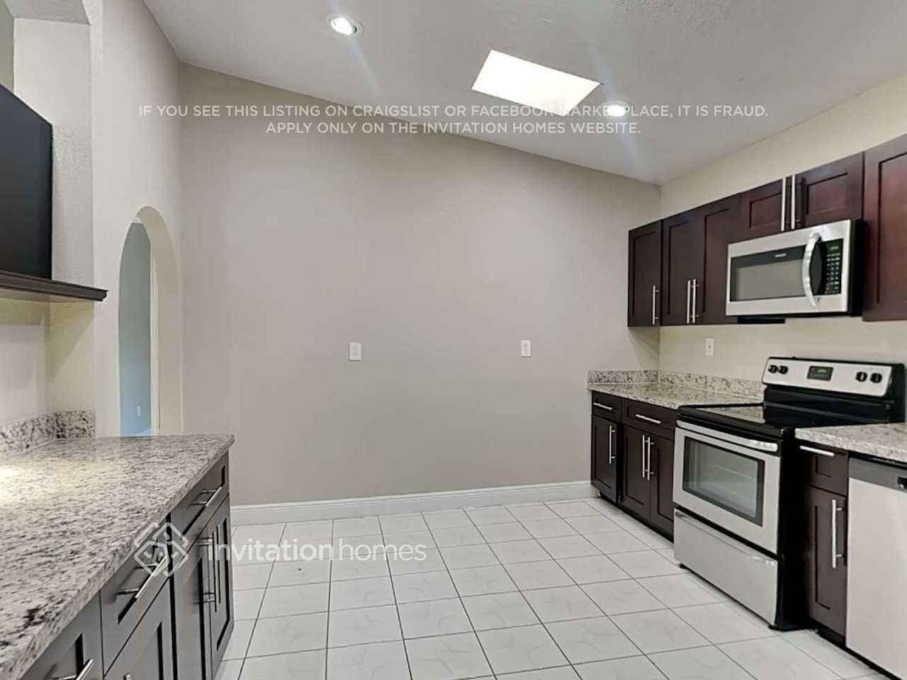 12900 Southwest 191st Terrace - Photo 7 of 22