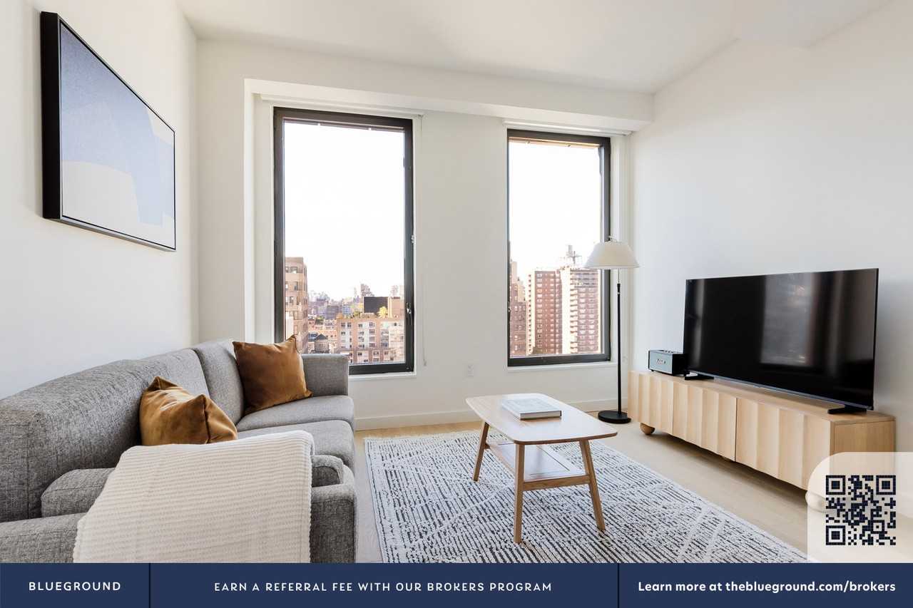 243 West 28th Street #2145 - Photo 5 of 30