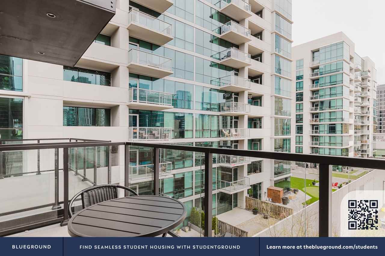 812 W Adams St #1254 - Photo 7 of 32