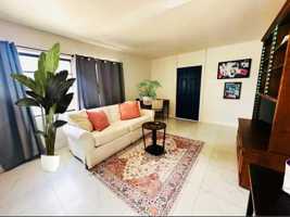 featured image of 2932 Nw 10th Ave