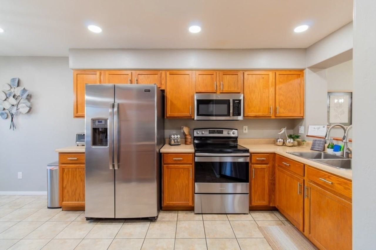 1387 E 10th Pl #1317856P - Photo 6 of 50