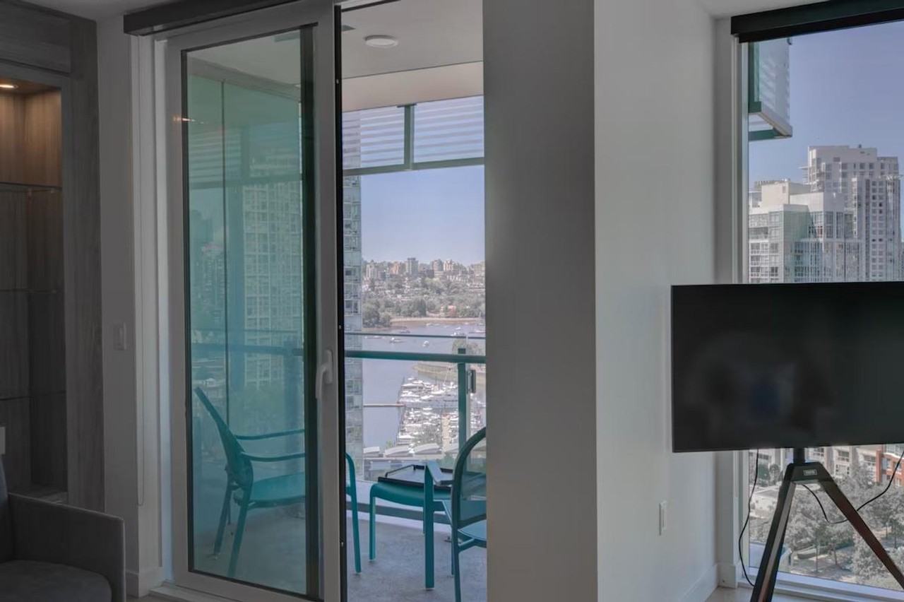 39 Nelson St #1345517P - Photo 6 of 50