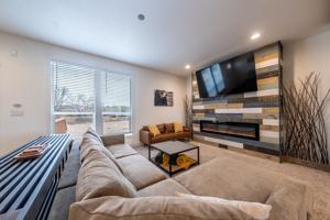 featured image of 523 W Vance Dr