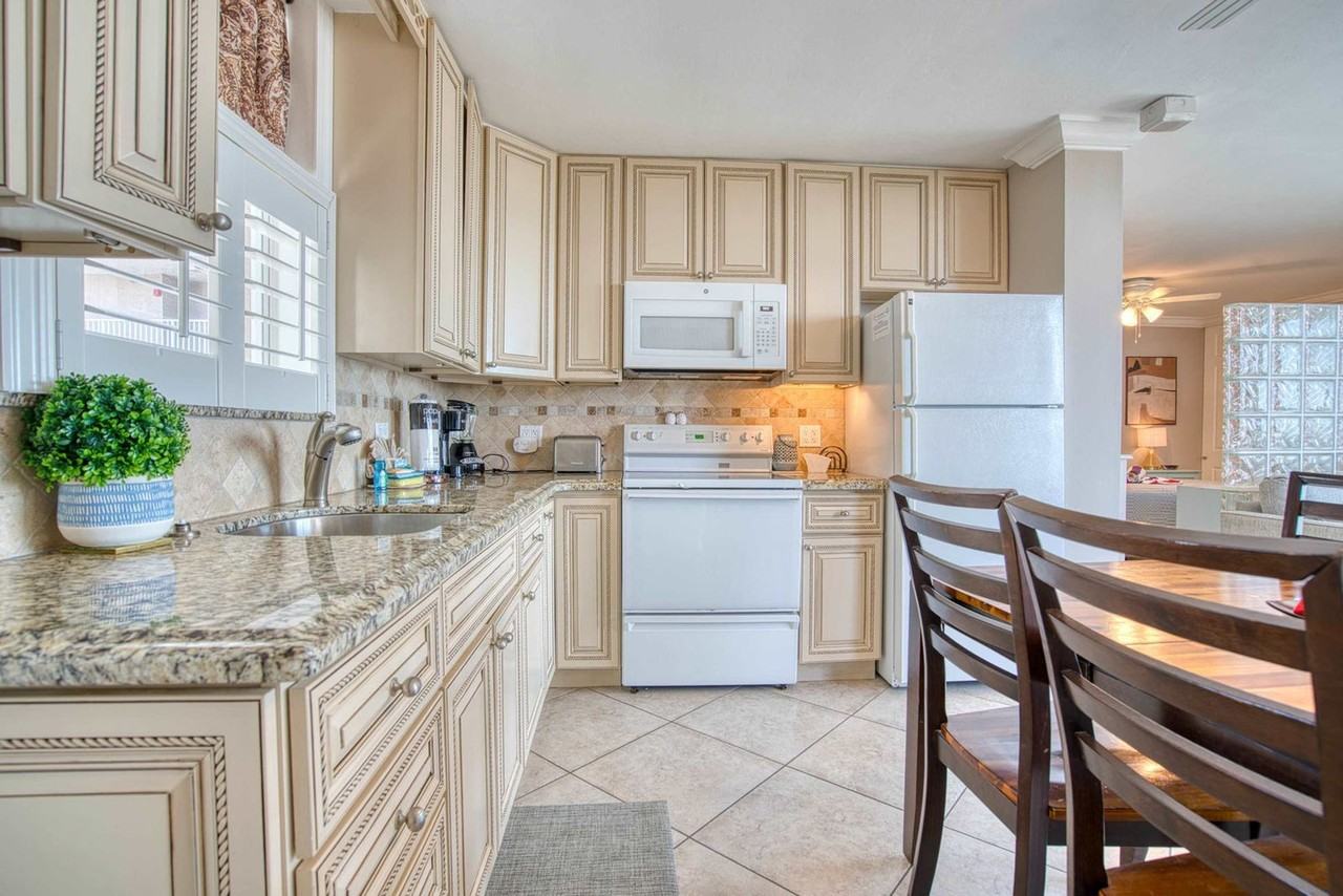 27954 Hickory Blvd #1352871P - Photo 6 of 19