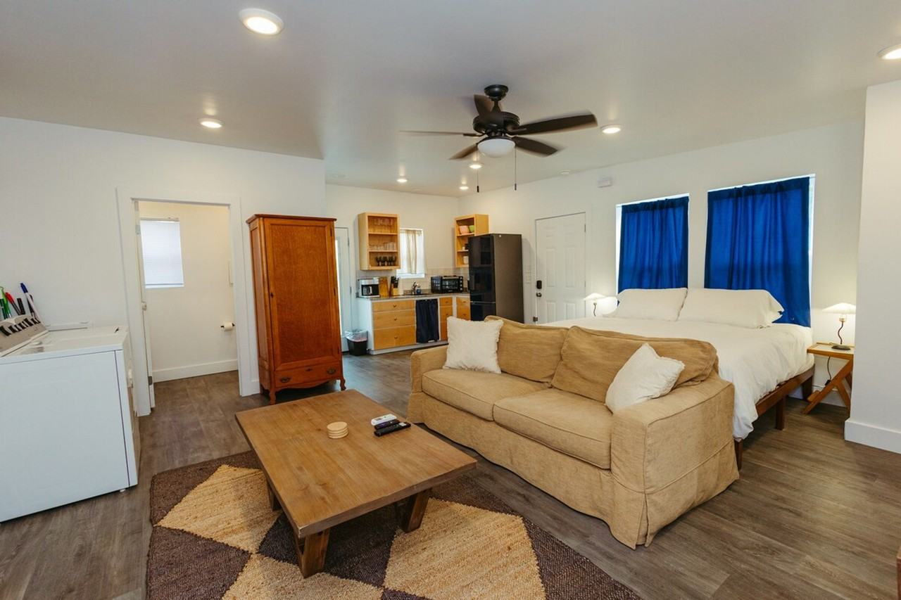 3817 Leland Ave #1352451P - Photo 3 of 17