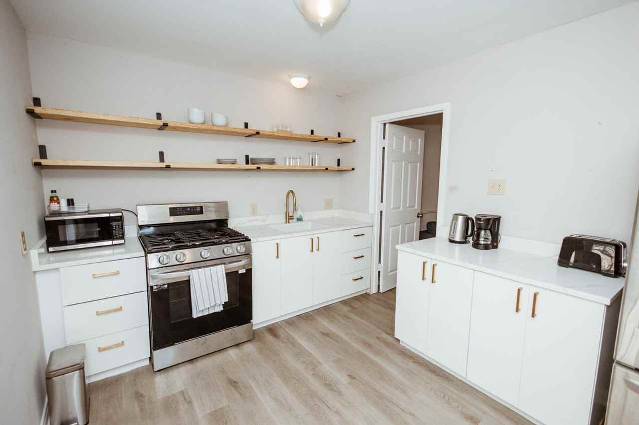 3625 Maple Ave #1352449P - Photo 6 of 20