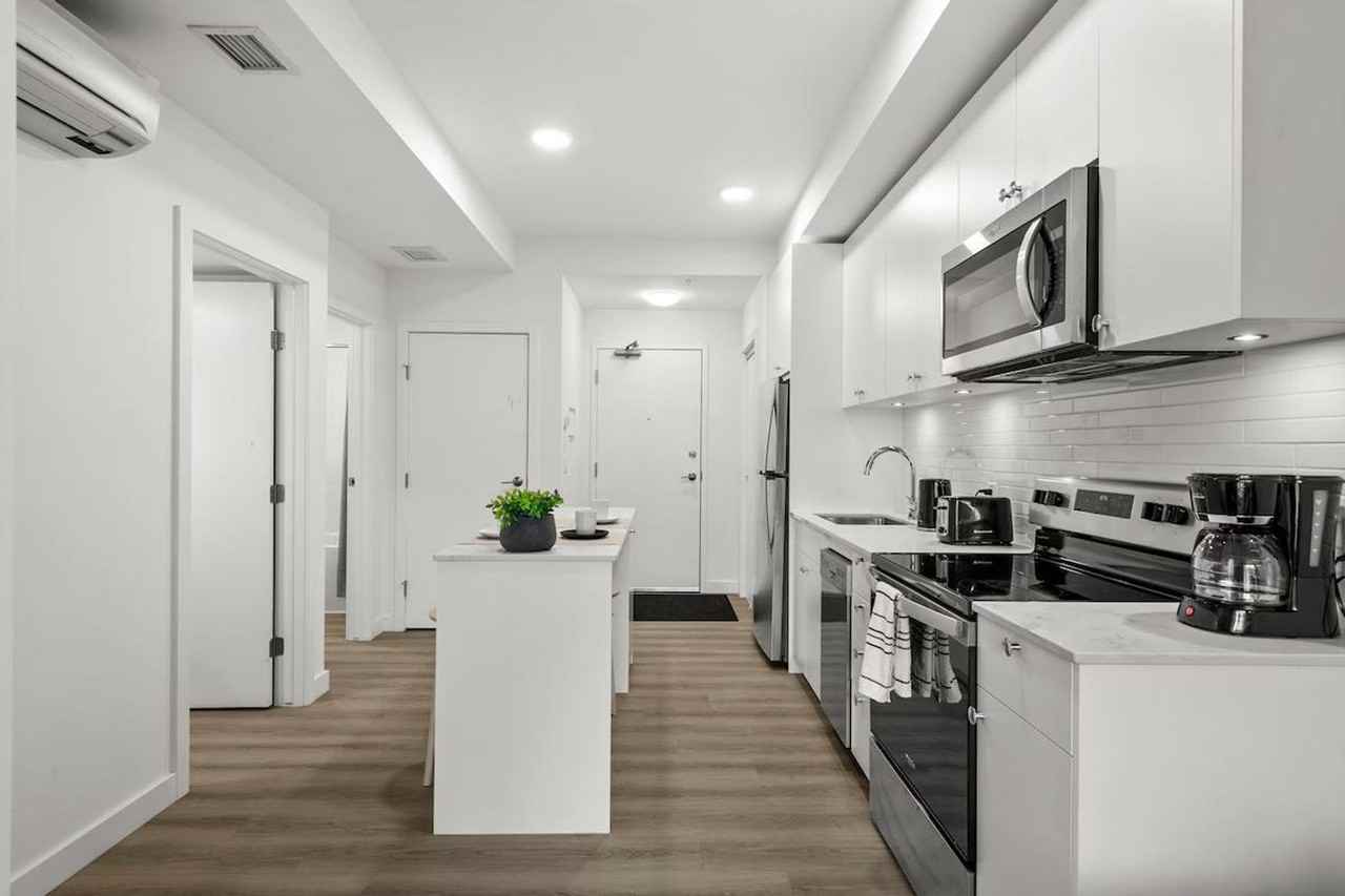 455 1 Ave Ne #1353869P - Photo 6 of 27