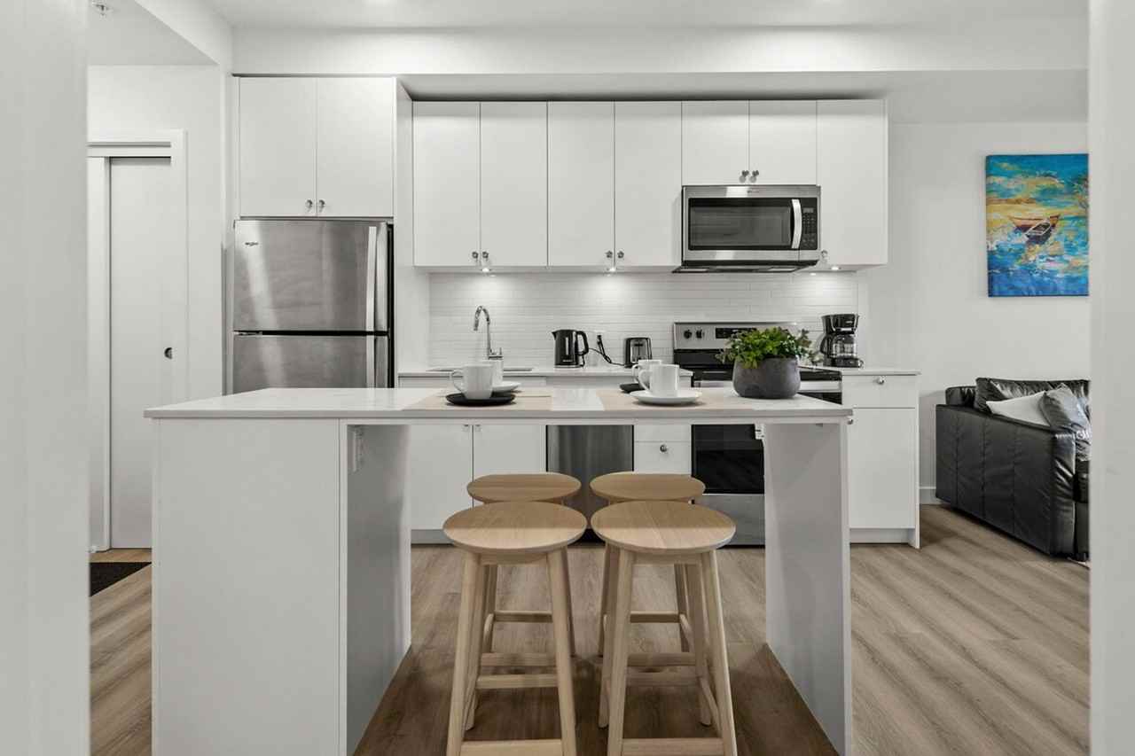 455 1 Ave Ne #1353869P - Photo 7 of 27
