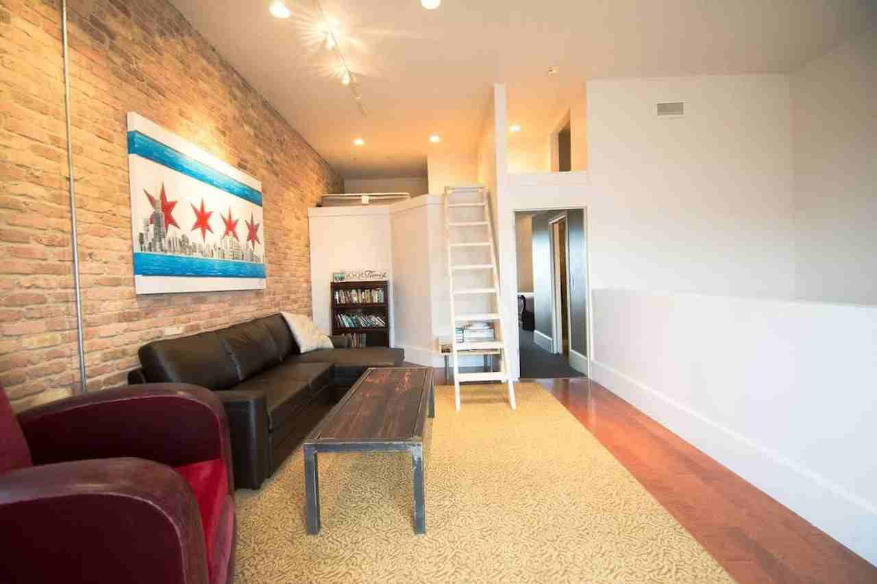 1541 N Milwaukee Ave #1354356P - Photo 5 of 34