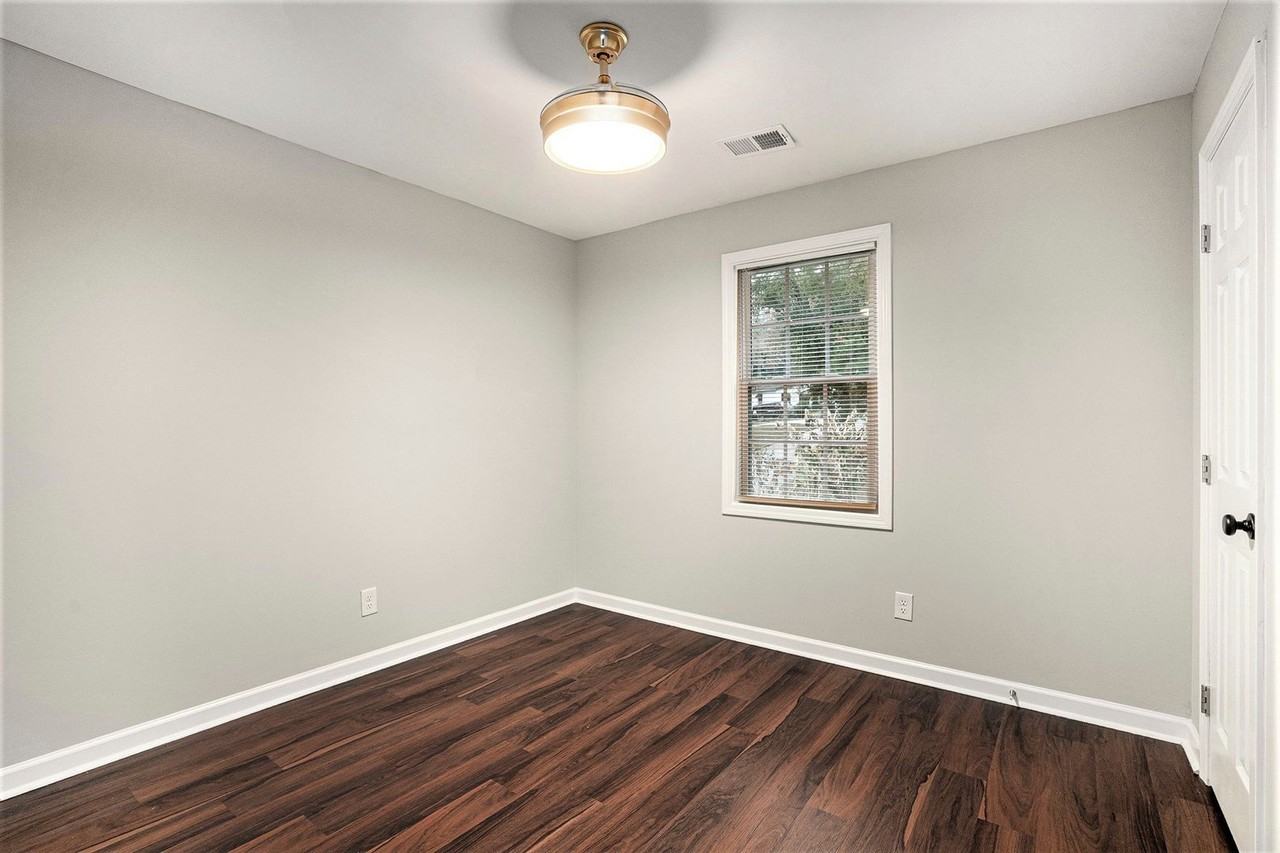 1643 Mary George Avenue Northwest - Photo 4 of 15