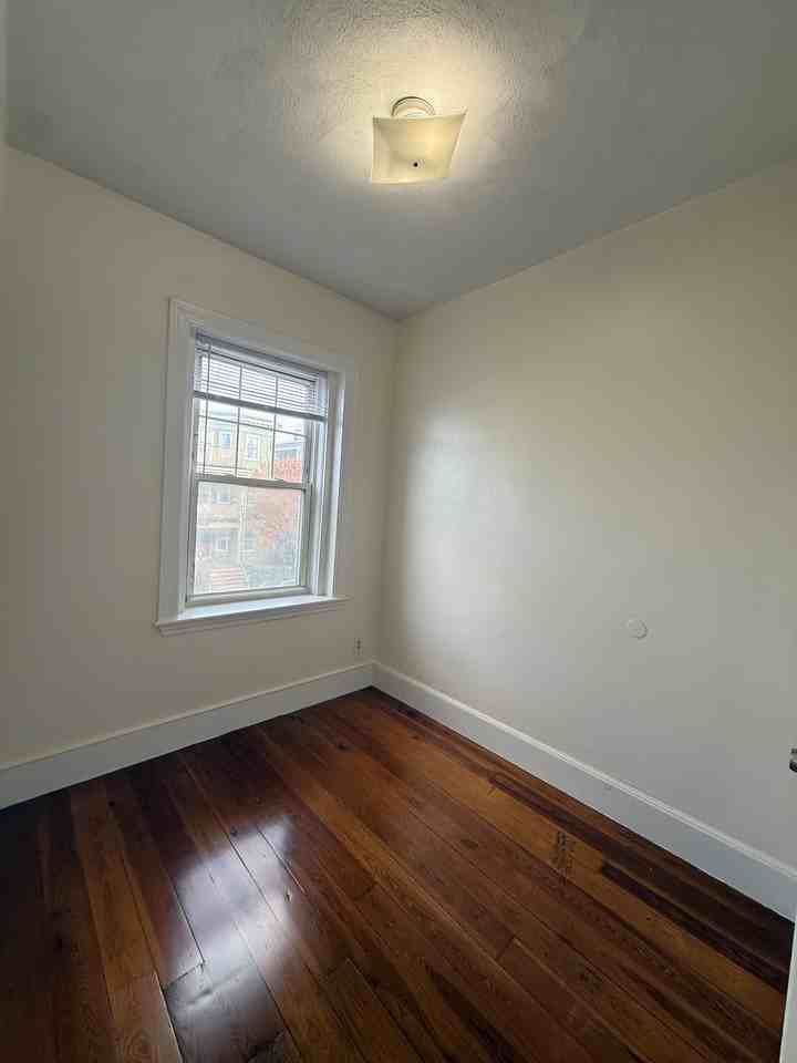 37 Neponset Ave #2 - Photo 4 of 14