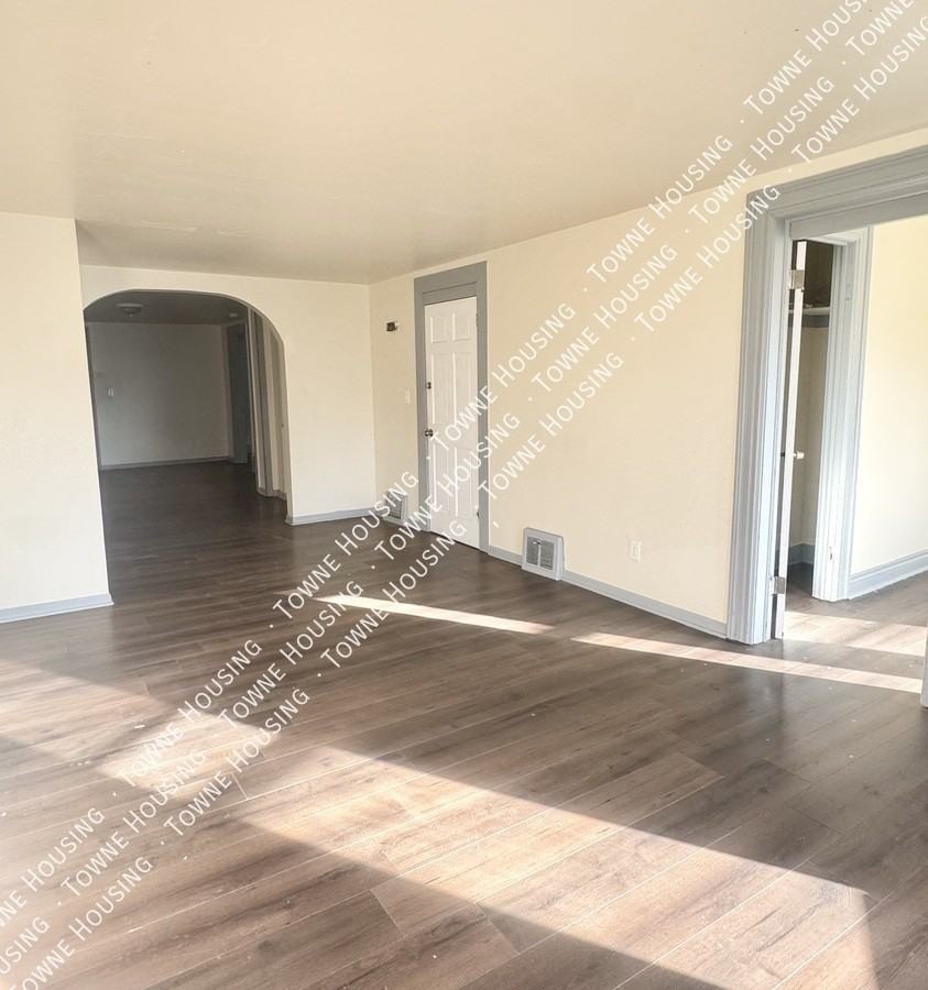 24 Como Ave #2 - Photo 3 of 16