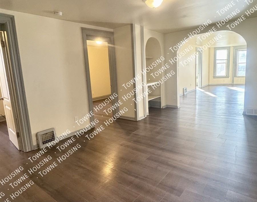 24 Como Ave #2 - Photo 4 of 16