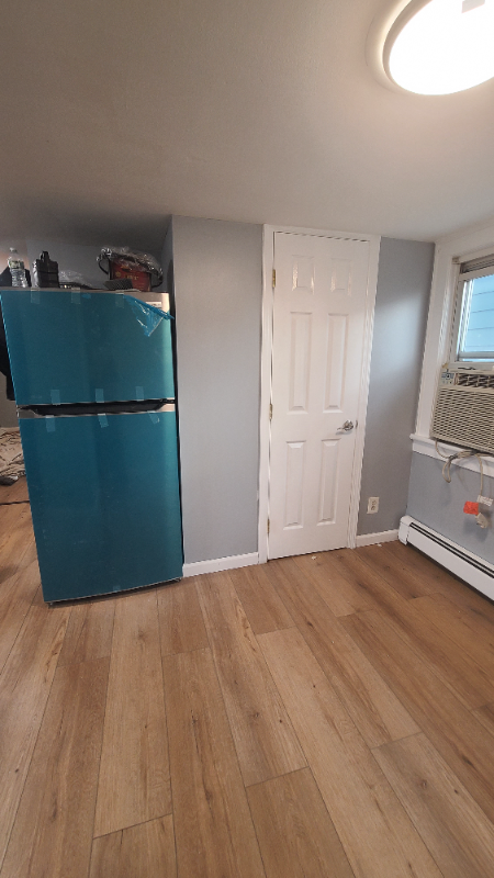 571 Avenue a #4 - Photo 5 of 7