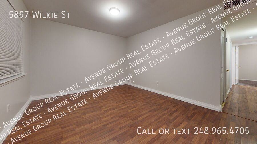 5897 Wilkie St - Photo 6 of 10