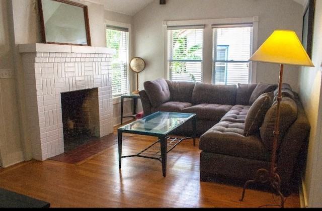 4515 Shoalwood Avenue #4515A - Photo 3 of 9