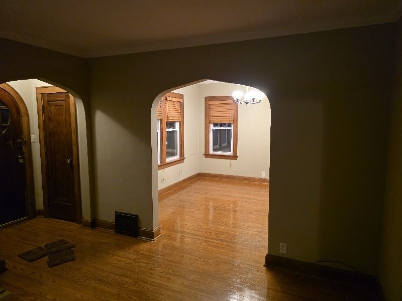 727 S Rotherwood Ave - Photo 2 of 50