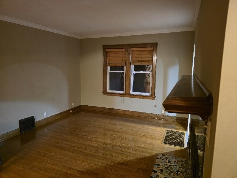 727 S Rotherwood Ave - Photo 3 of 50
