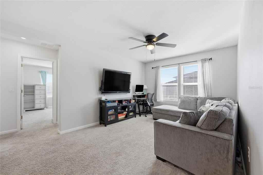 1123 Sugarwood St #1123 - Photo 6 of 35