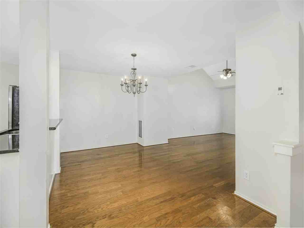 1140 W 25th St #1140B - Photo 5 of 27