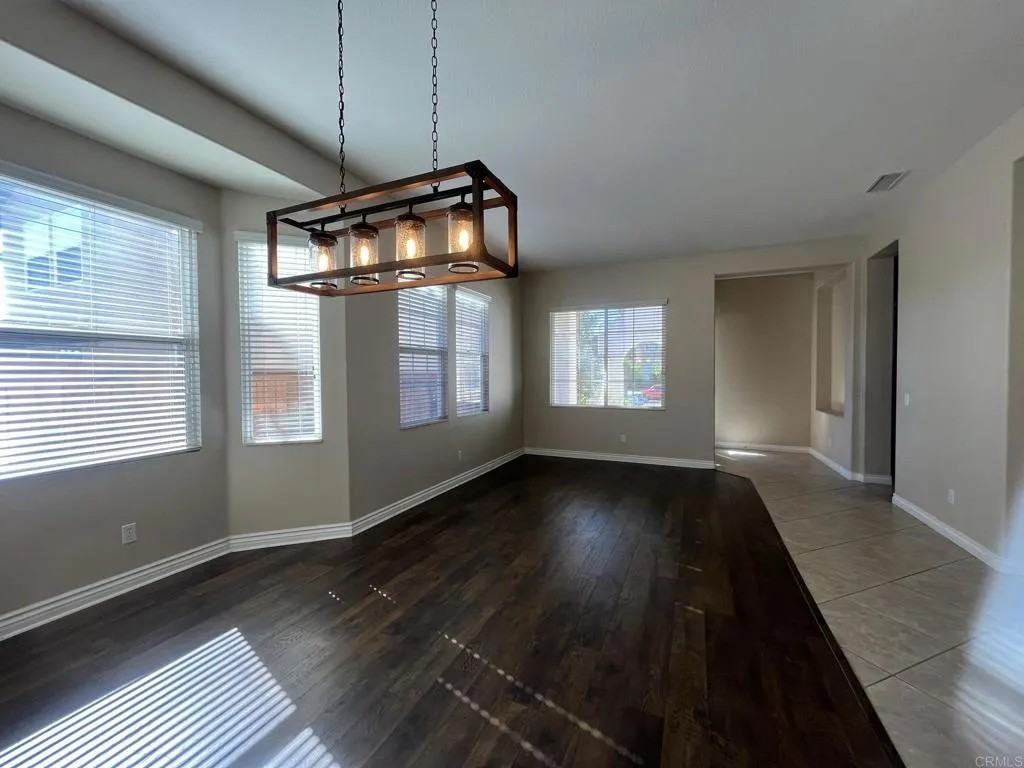 593 Oak Place #593 - Photo 3 of 15