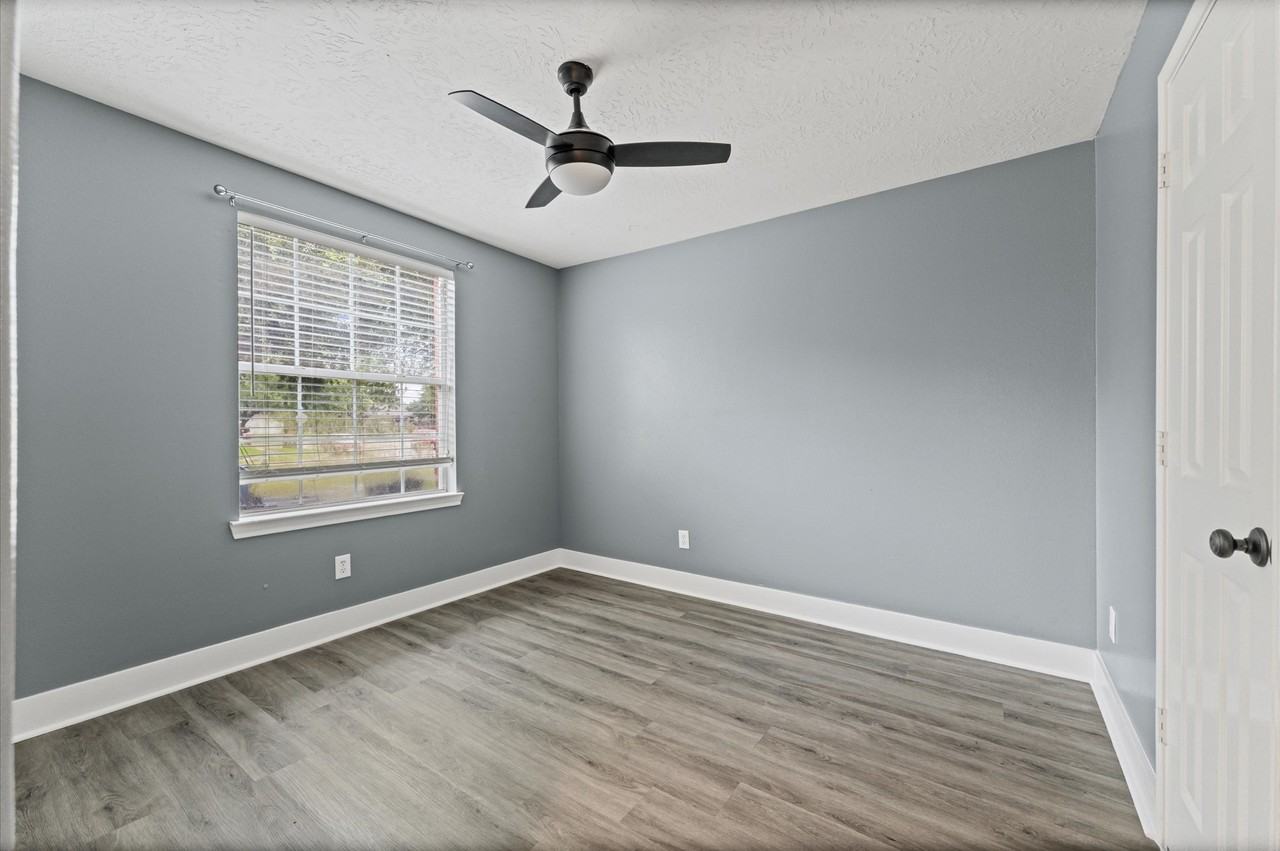 11919 Piney Bend Dr #11919 - Photo 7 of 17