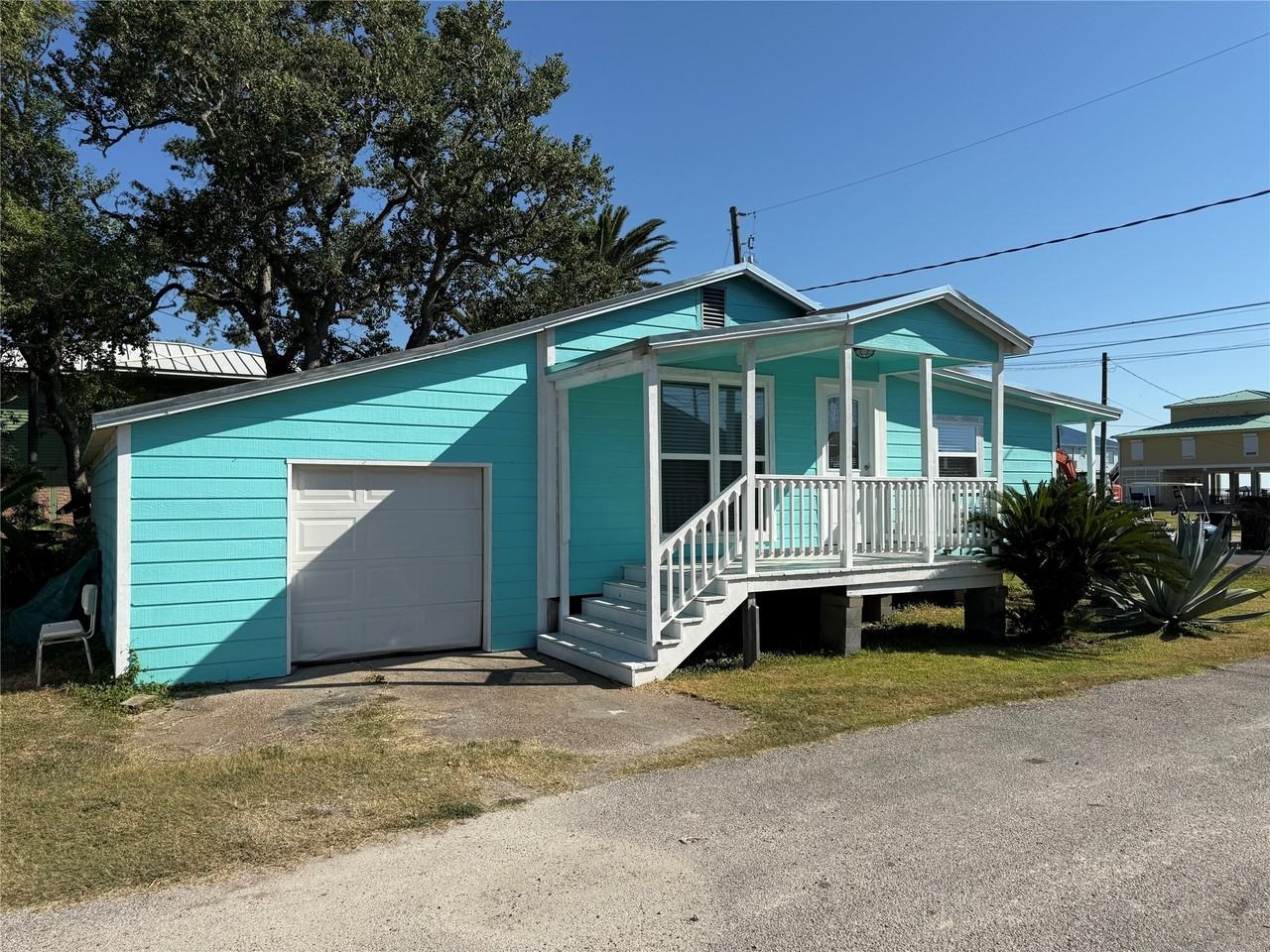 726 4th St #726 - Photo 3 of 14