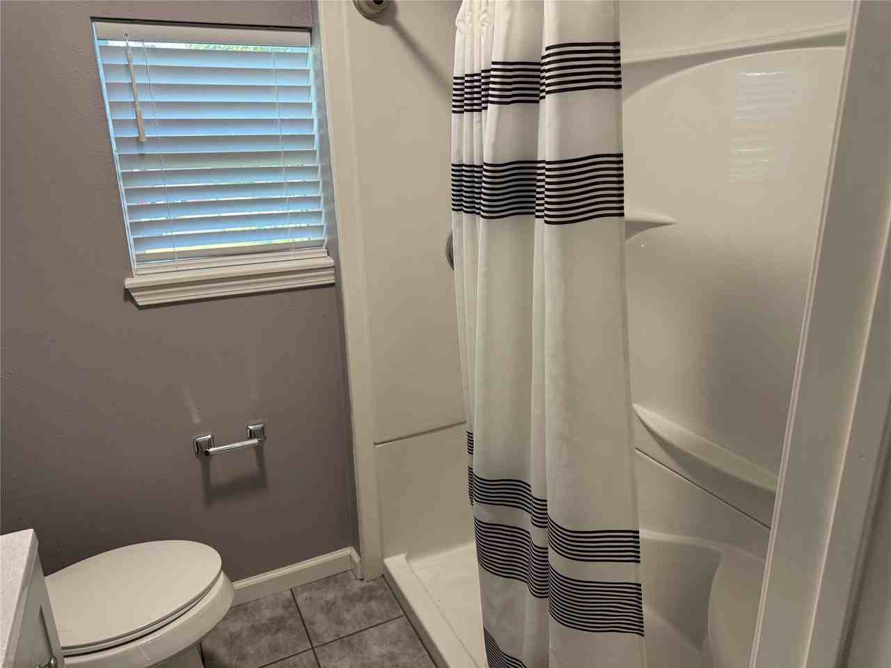 726 4th St #726 - Photo 5 of 14