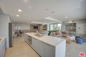 featured image of 160 S Ventura Ave