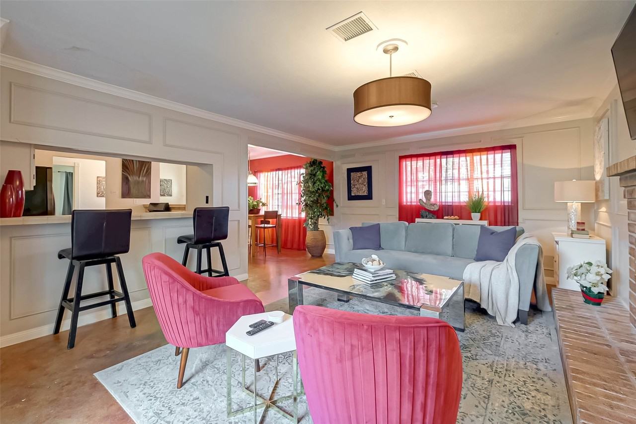 6018 Berendo St #6018 - Photo 3 of 19