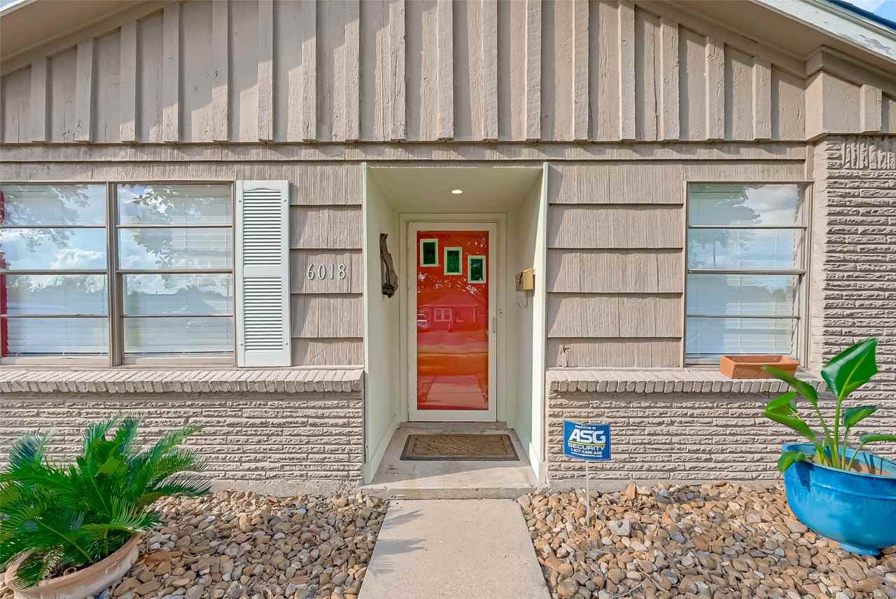 6018 Berendo St #6018 - Photo 6 of 19