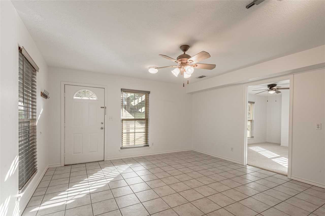 2118 Avenue M #2118A - Photo 3 of 32