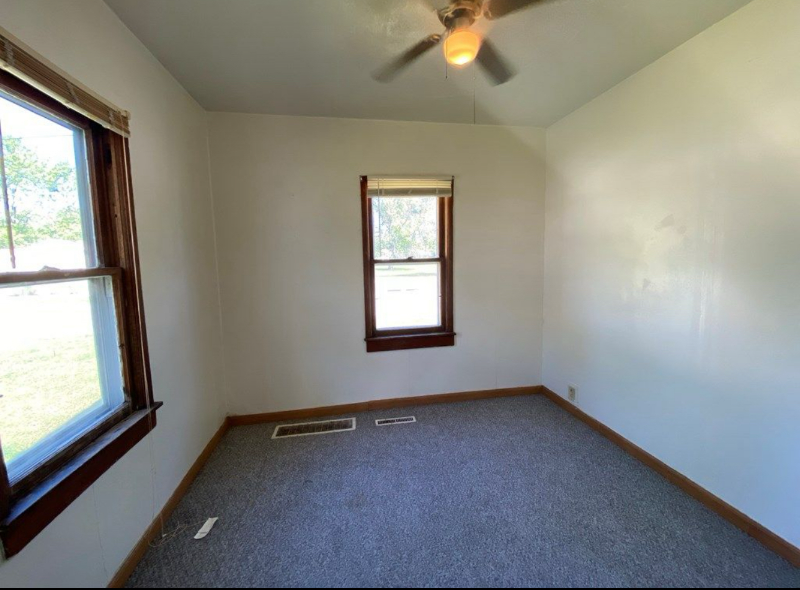 3115 8th Avenue South - Photo 2 of 6