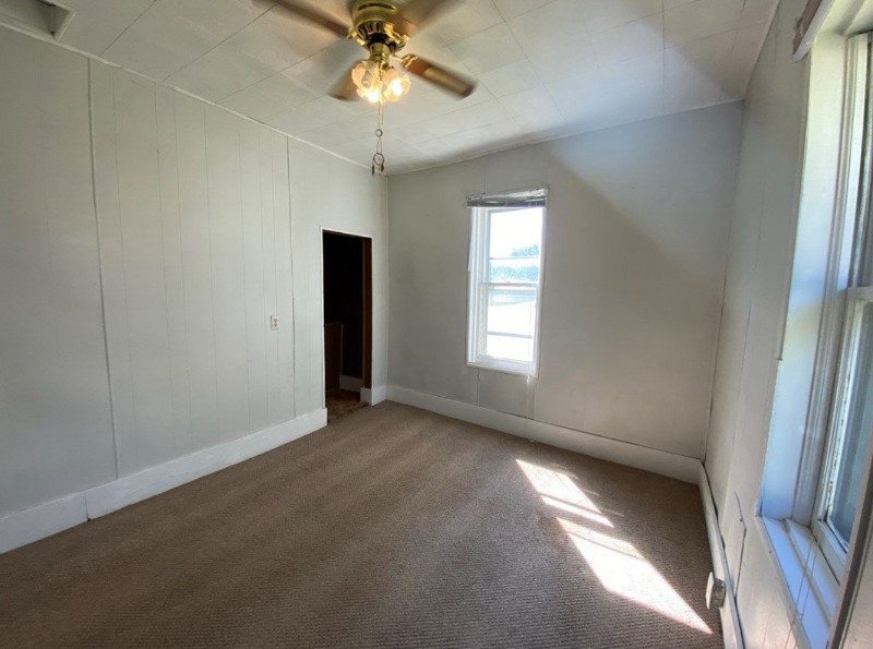 3115 8th Avenue South - Photo 3 of 6