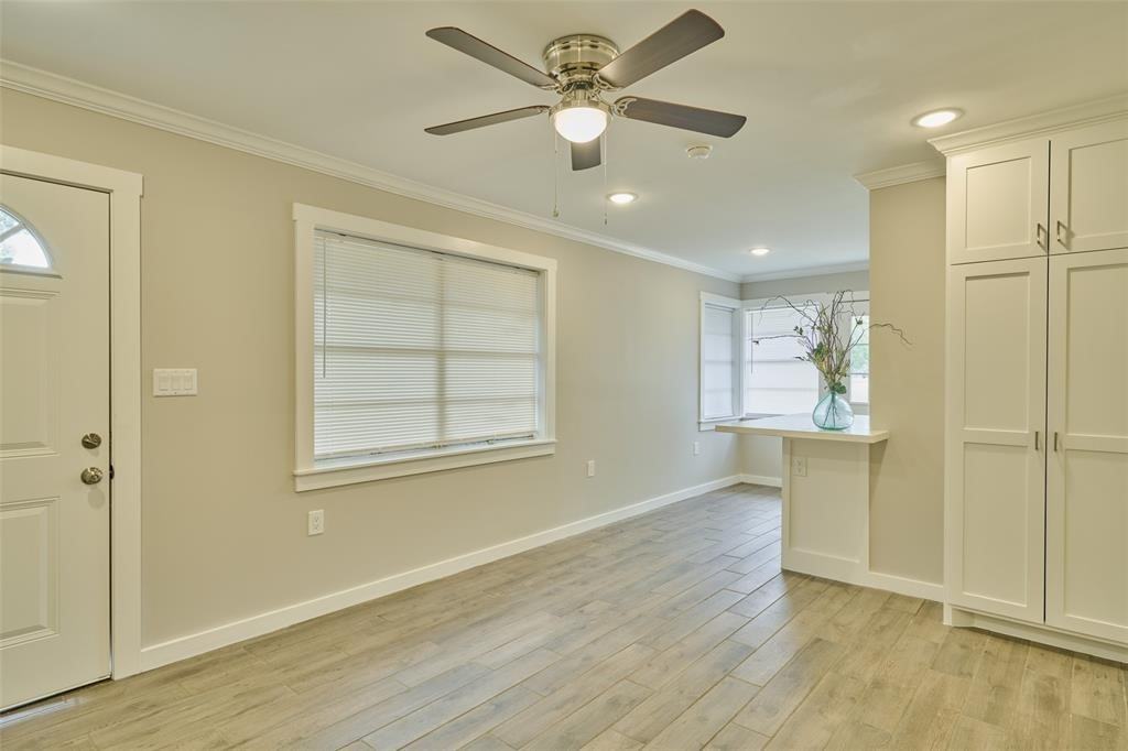 309 South Magnolia Street #309 - Photo 2 of 21