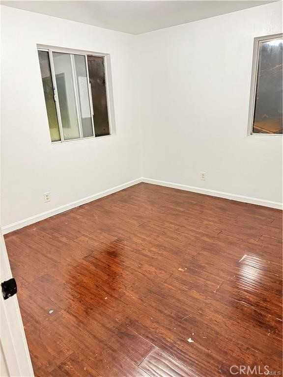 822 East 87th Street #822 - Photo 3 of 17