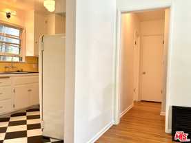 1325 Washington Avenue #1325B - Photo 1 of 1