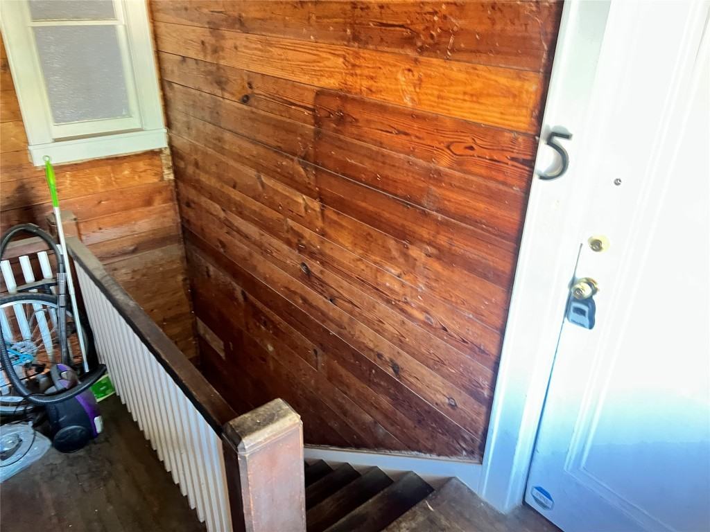 703 West 11th Street #703-5 - Photo 7 of 12