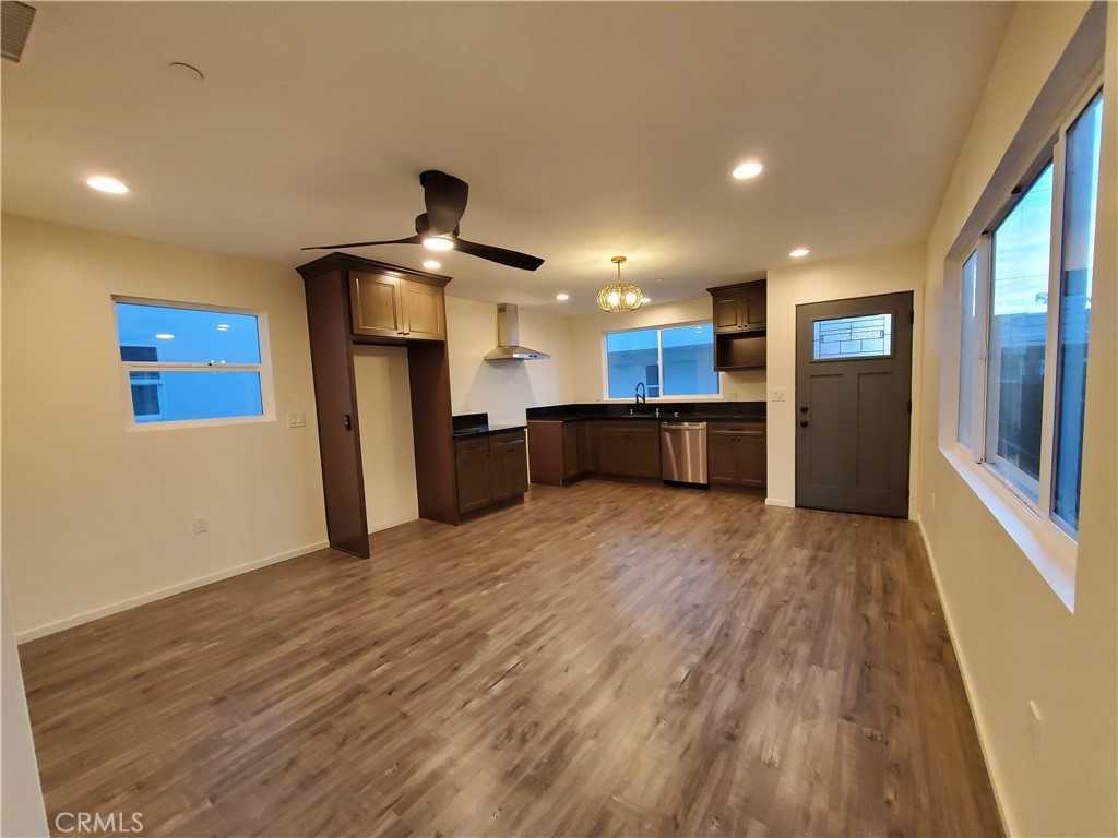 2526 Delaware Street #2526 - Photo 3 of 6