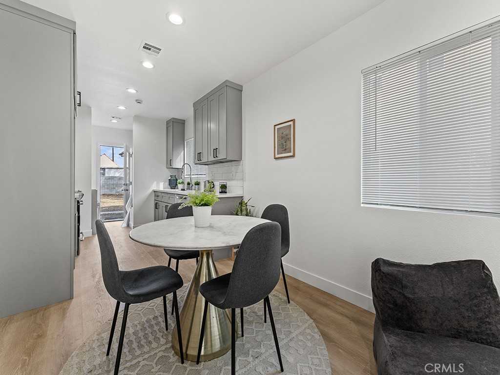 1411 West 7th Street #1411 - Photo 6 of 13