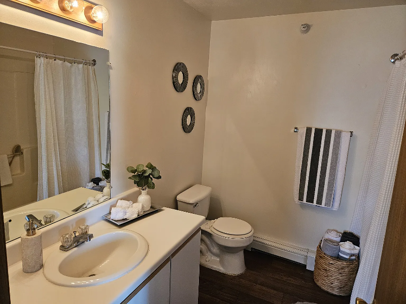 100 Raleigh Ct - Photo 6 of 10