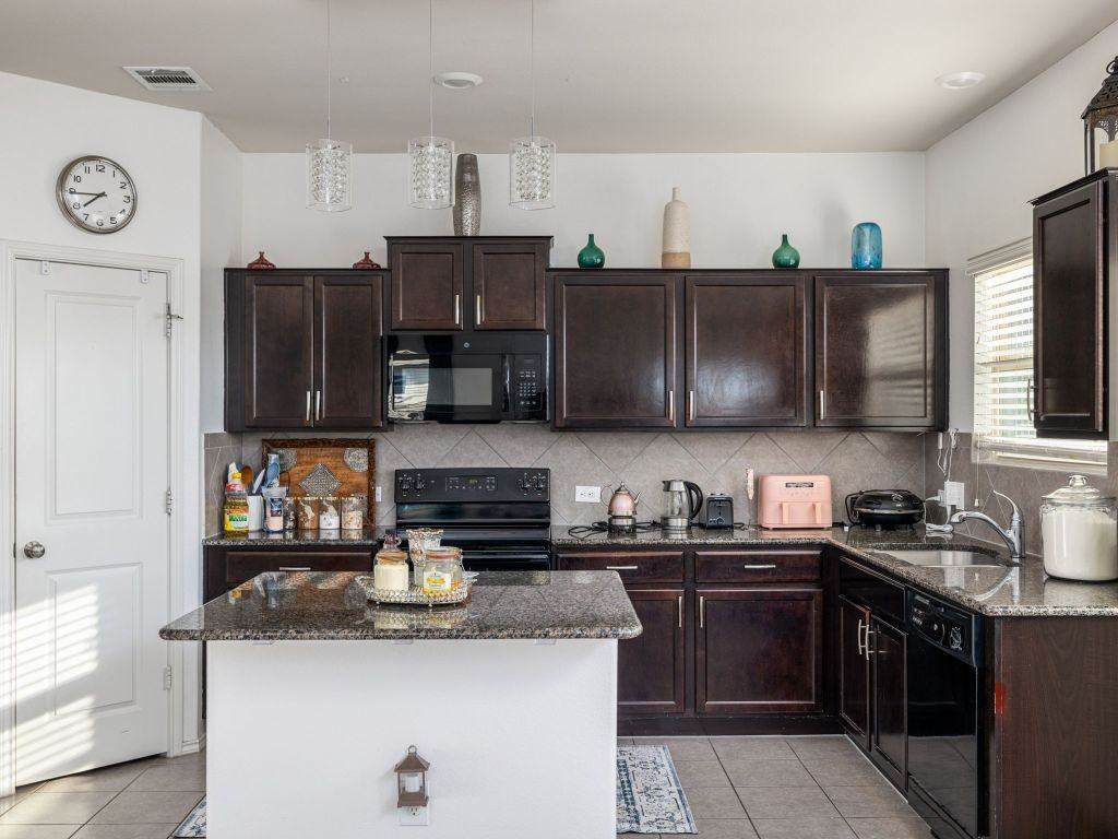 464 Druse Lane #464 - Photo 3 of 26