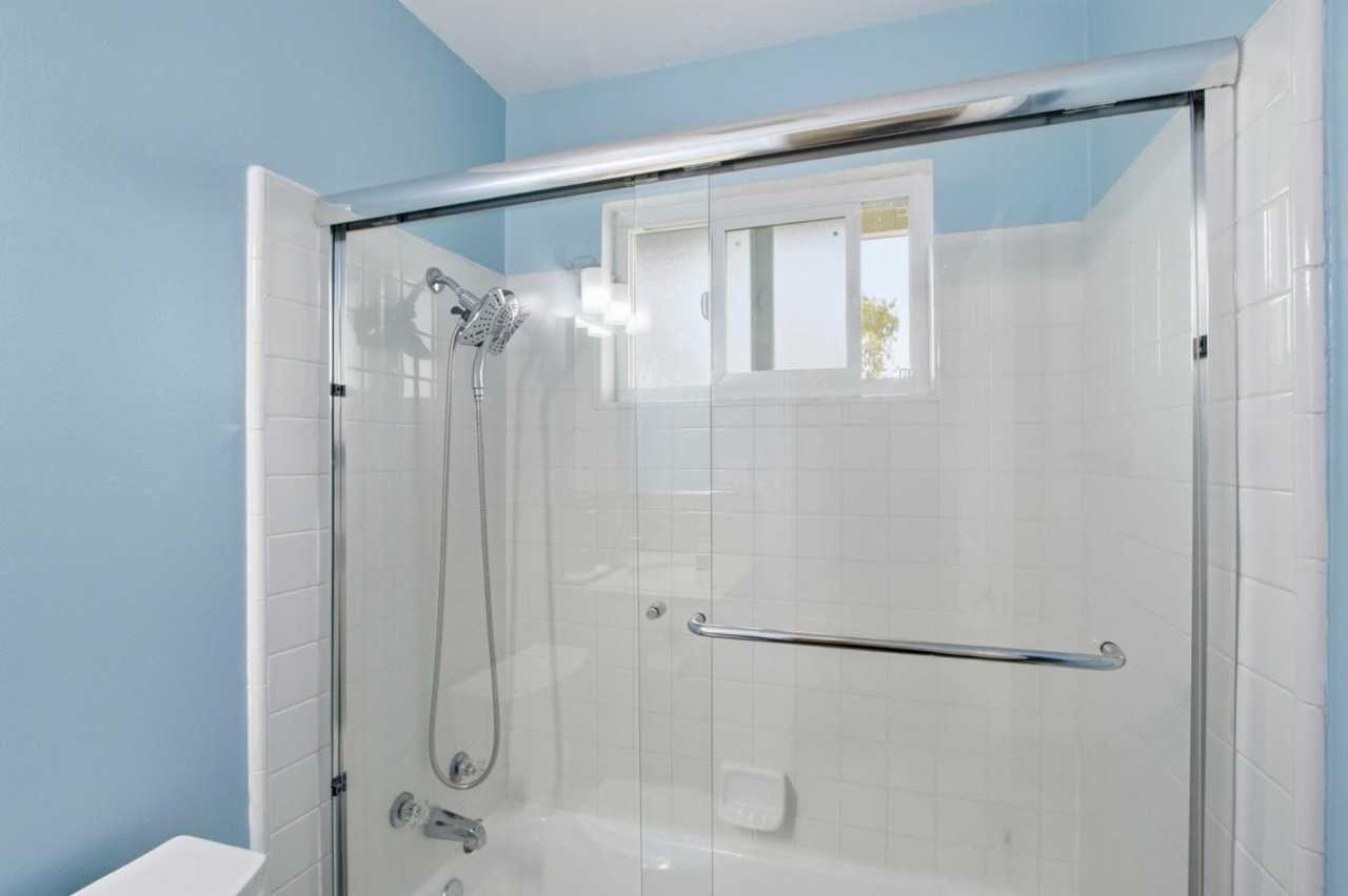 2100 Tiny Street #2100